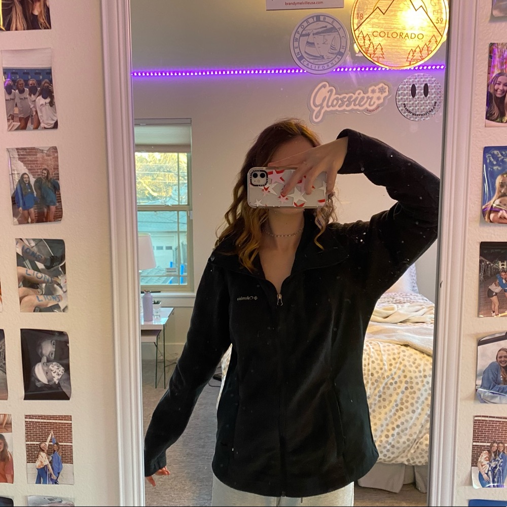 columbia zip up !!